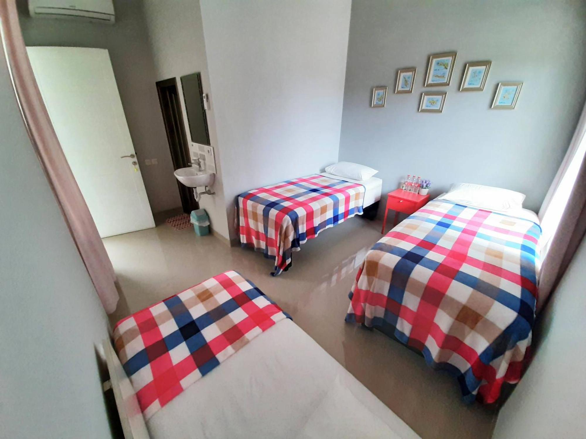 Inni Homestay Malang Room photo